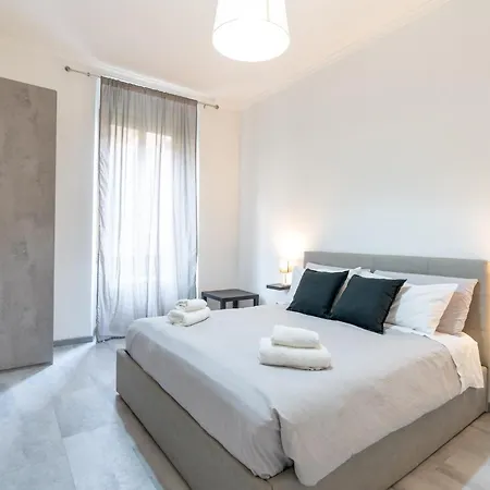 Amazing Near To Colosseo And Subway Rzym