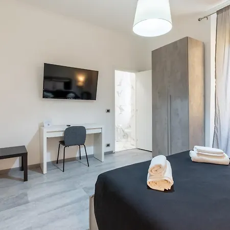 Amazing Near To Colosseo And Subway Rzym