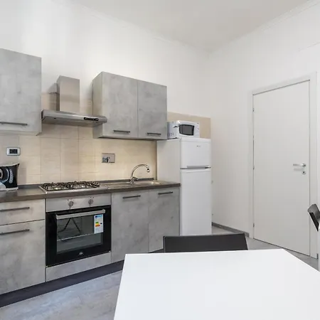בית הארחה Amazing Near To Colosseo And Subway